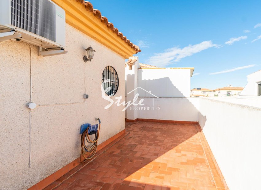 Resale - Villa - Orihuela Costa  - Playa Flamenca