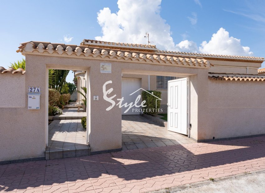 Resale - Villa - Orihuela-Costa - Playa Flamenca
