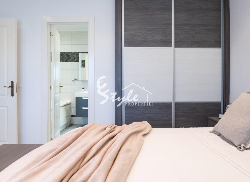 Resale - Villa - Orihuela-Costa - Playa Flamenca