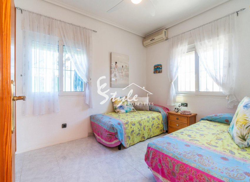 Resale - Villa - Orihuela-Costa - Playa Flamenca