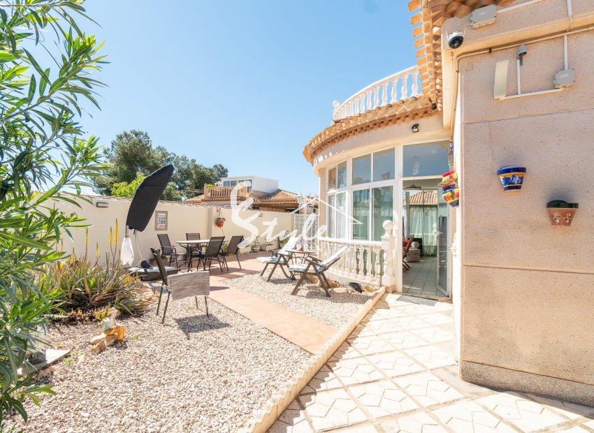 Resale - Villa - Orihuela-Costa - Playa Flamenca