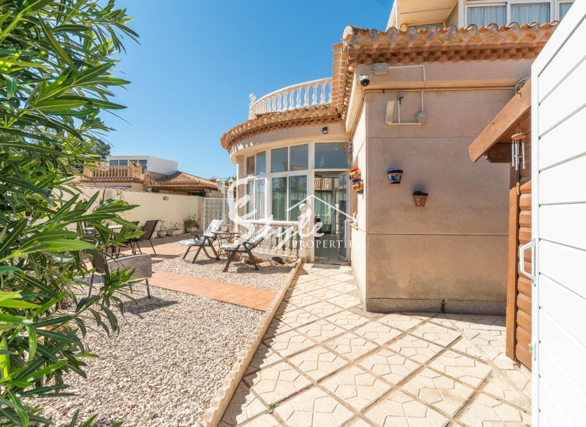 Resale - Villa - Orihuela-Costa - Playa Flamenca