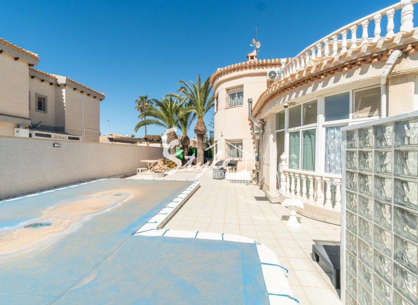 Resale - Villa - Orihuela-Costa - Playa Flamenca
