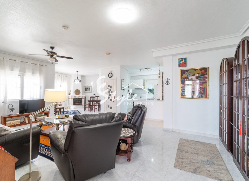 Resale - Villa - Orihuela-Costa - Playa Flamenca