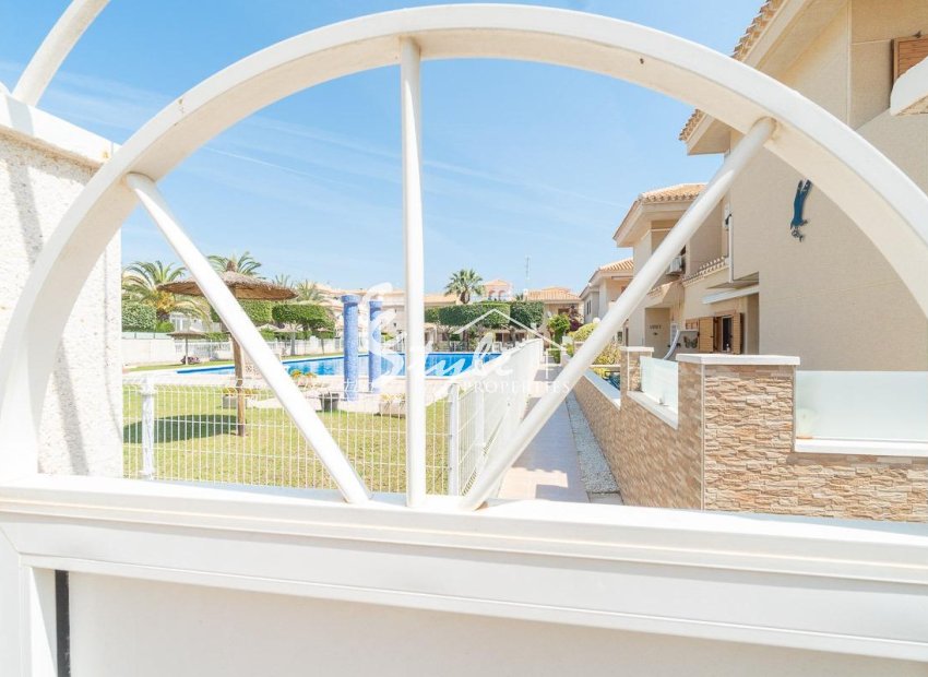 Resale - Villa - Orihuela-Costa - Playa Flamenca