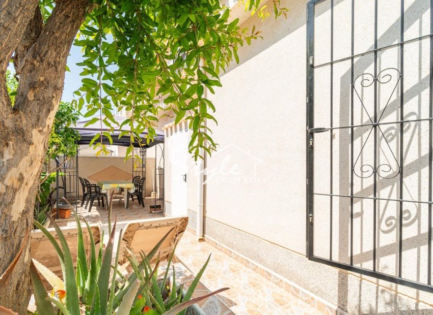 Resale - Villa - Orihuela-Costa - Playa Flamenca