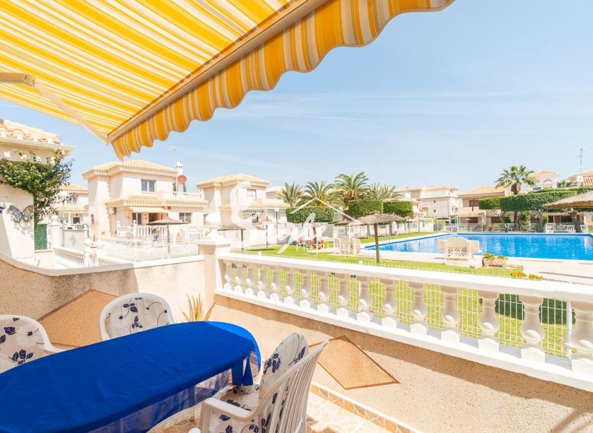 Resale - Villa - Orihuela-Costa - Playa Flamenca