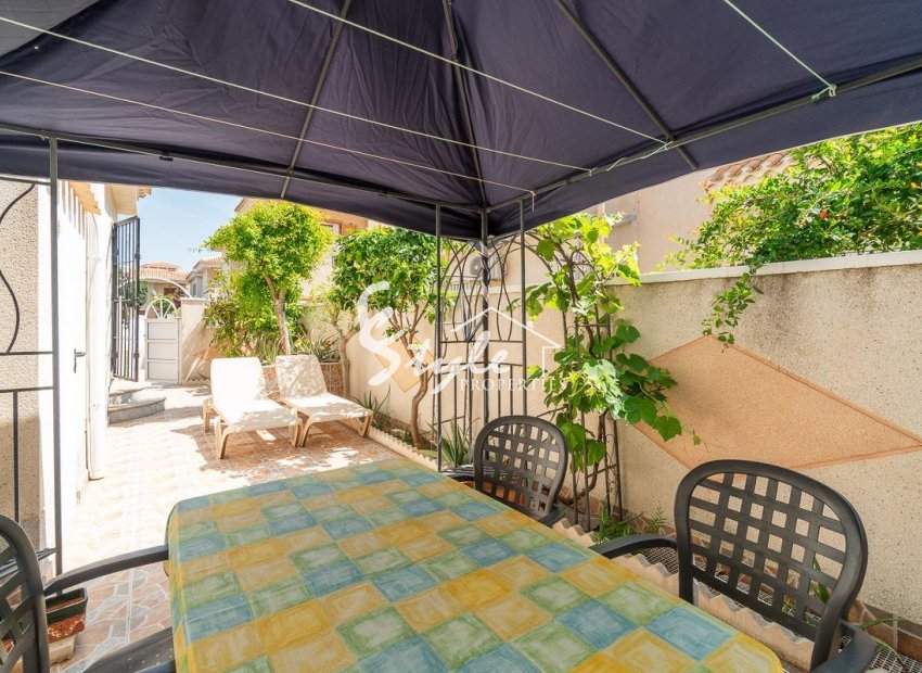 Resale - Villa - Orihuela-Costa - Playa Flamenca