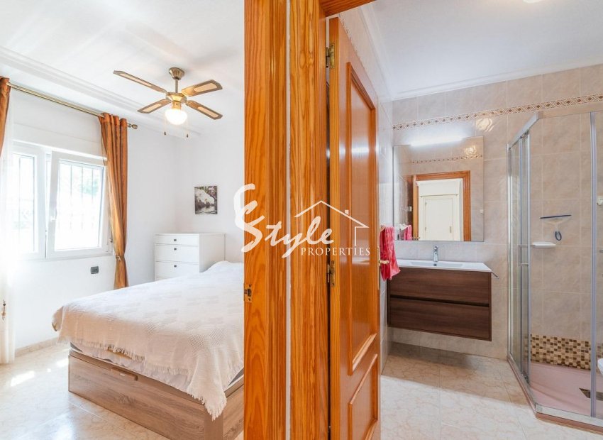 Resale - Villa - Orihuela-Costa - Playa Flamenca