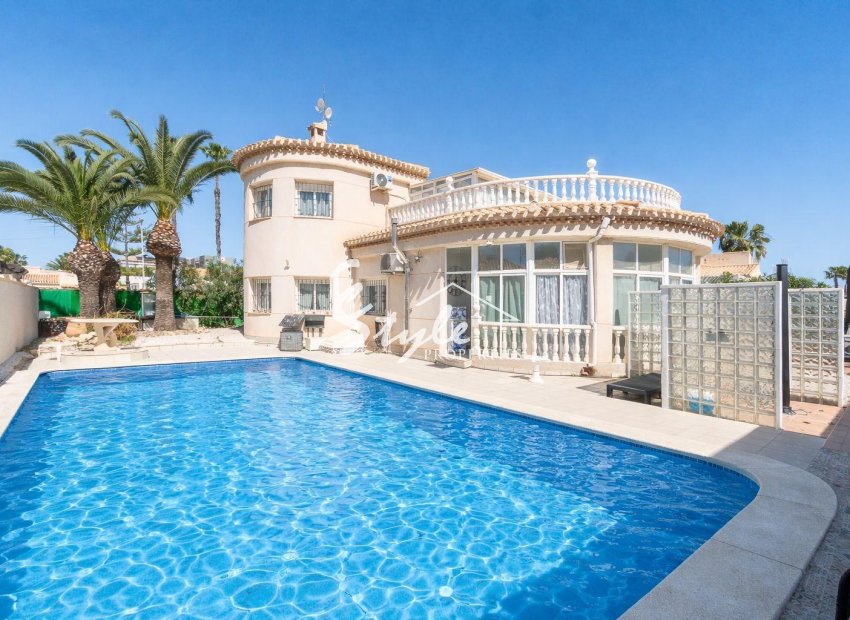 Resale - Villa - Orihuela-Costa - Playa Flamenca