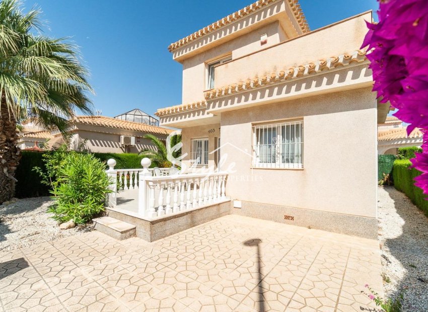 Resale - Villa - Orihuela-Costa - Playa Flamenca