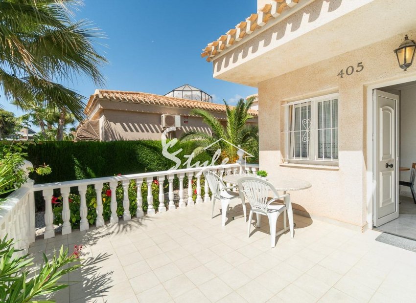 Resale - Villa - Orihuela-Costa - Playa Flamenca