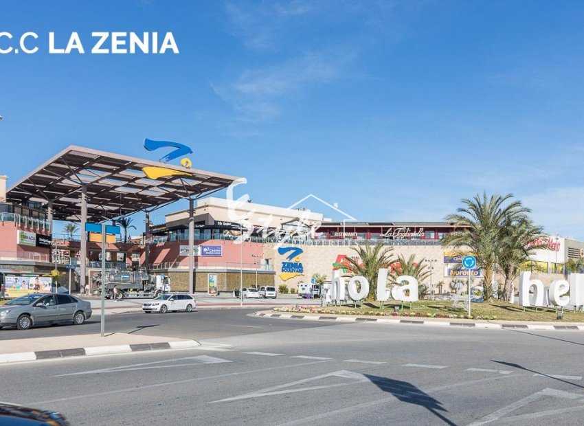Resale - Villa - Orihuela-Costa - Playa Flamenca