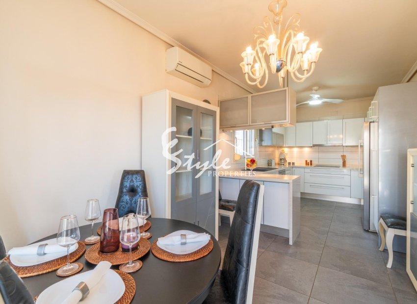 Resale - Villa - Orihuela-Costa - Playa Flamenca