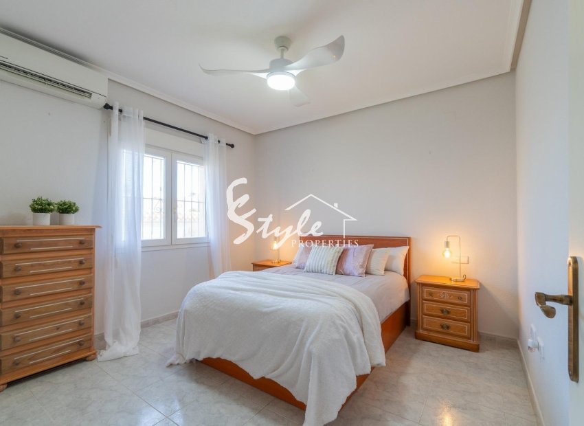 Resale - Villa - Orihuela-Costa - Playa Flamenca
