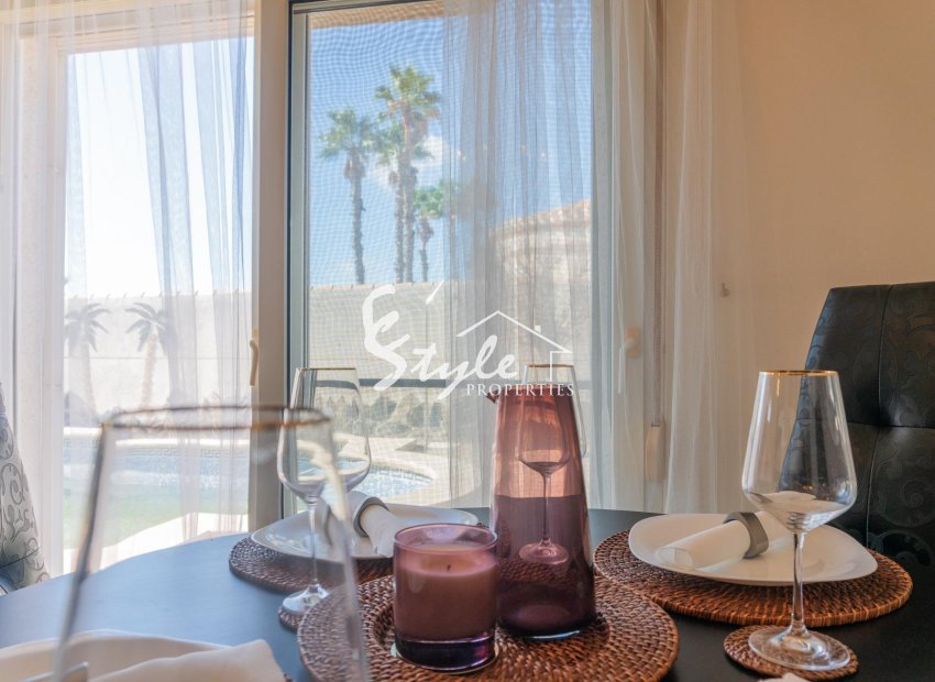 Resale - Villa - Orihuela-Costa - Playa Flamenca