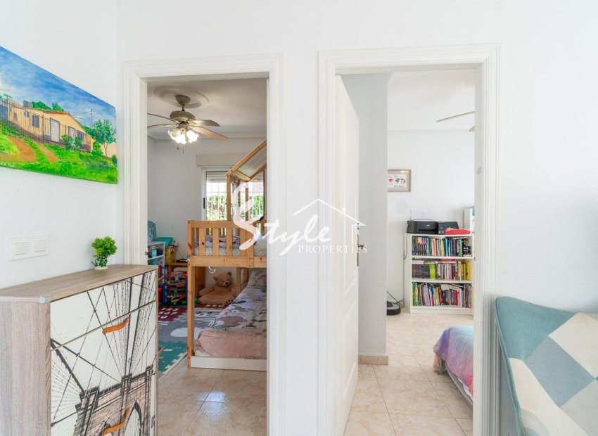 Resale - Villa - Orihuela-Costa - Punta Prima