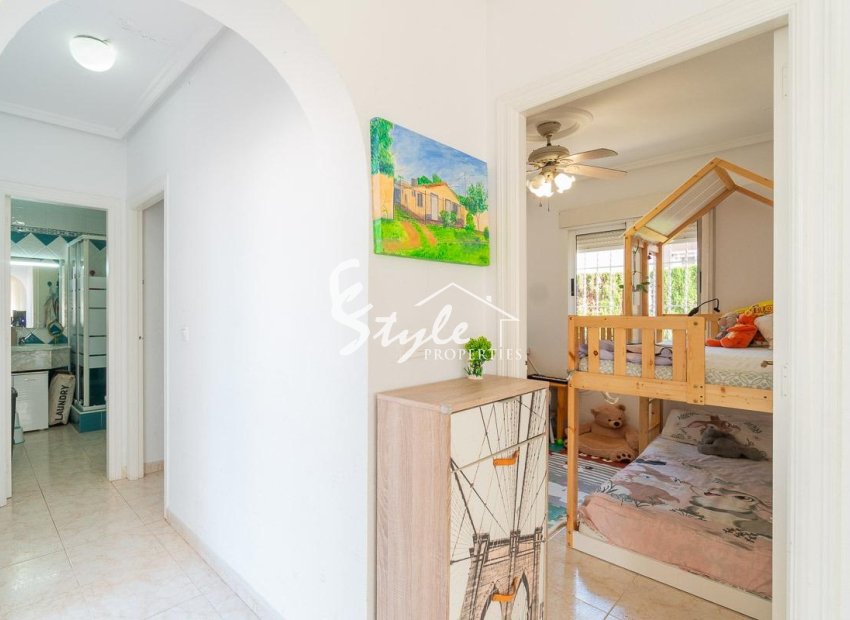 Resale - Villa - Orihuela-Costa - Punta Prima