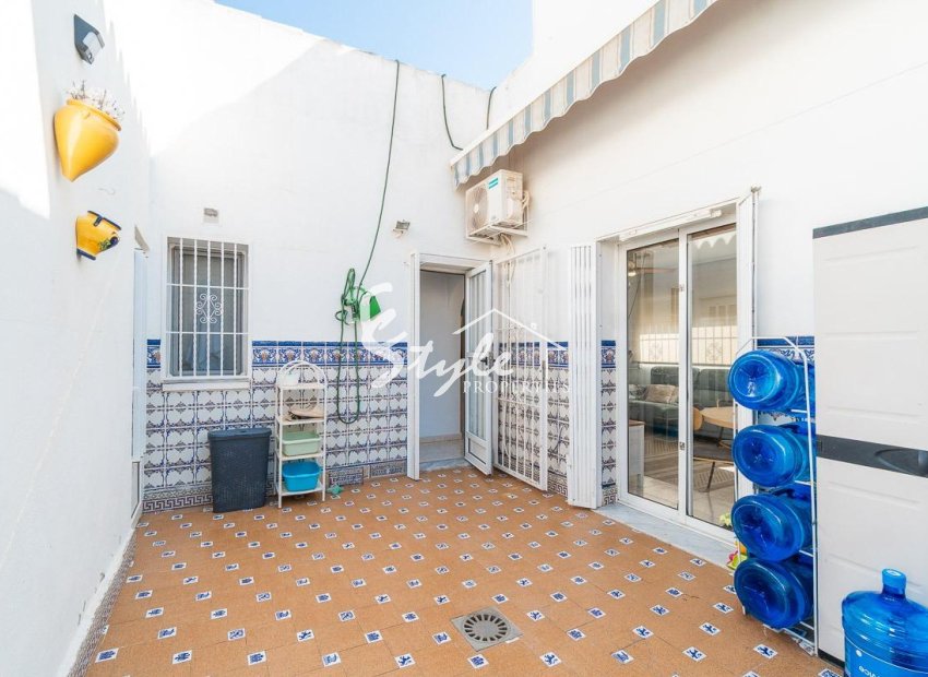 Resale - Villa - Orihuela-Costa - Punta Prima