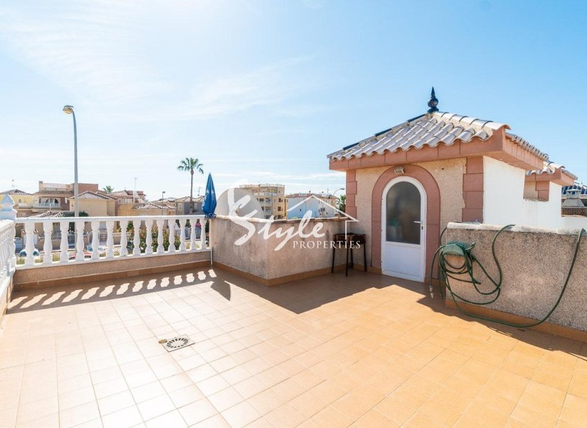 Resale - Villa - Orihuela-Costa - Punta Prima