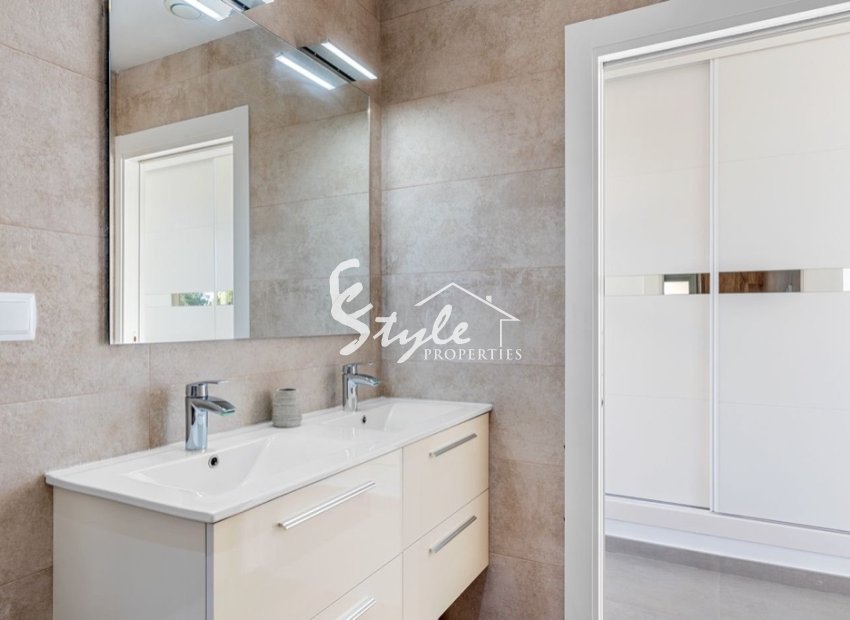 Resale - Villa - Orihuela Costa  - Villamartin