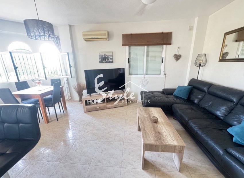 Resale - Villa - Orihuela Costa  - Villamartin