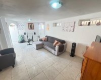 Resale - Villa - Orihuela Costa  - Villamartin