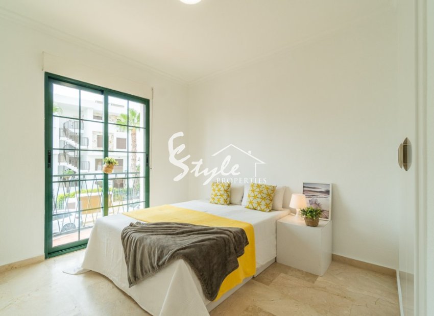 Resale - Villa - Orihuela Costa  - Villamartin