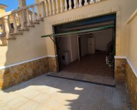 Resale - Villa - Orihuela Costa  - Villamartin