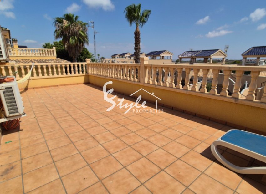 Resale - Villa - Orihuela Costa  - Villamartin
