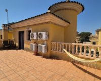 Resale - Villa - Orihuela Costa  - Villamartin