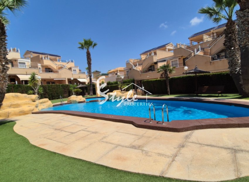 Resale - Villa - Orihuela Costa  - Villamartin