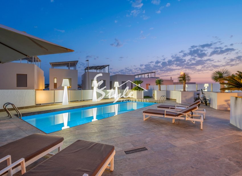 Resale - Villa - Orihuela Costa  - Villamartin