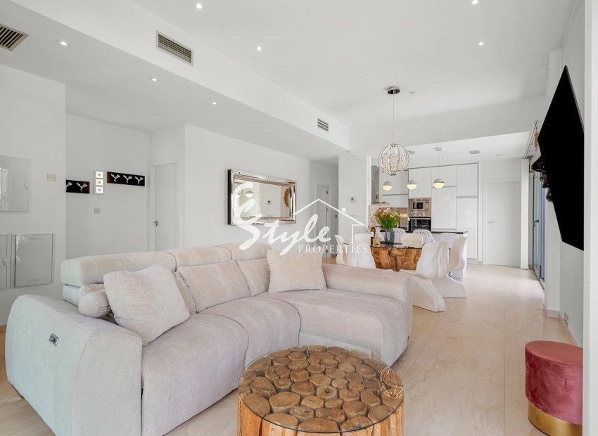 Resale - Villa - Orihuela Costa  - Villamartin