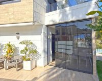 Resale - Villa - Orihuela Costa  - Villamartin