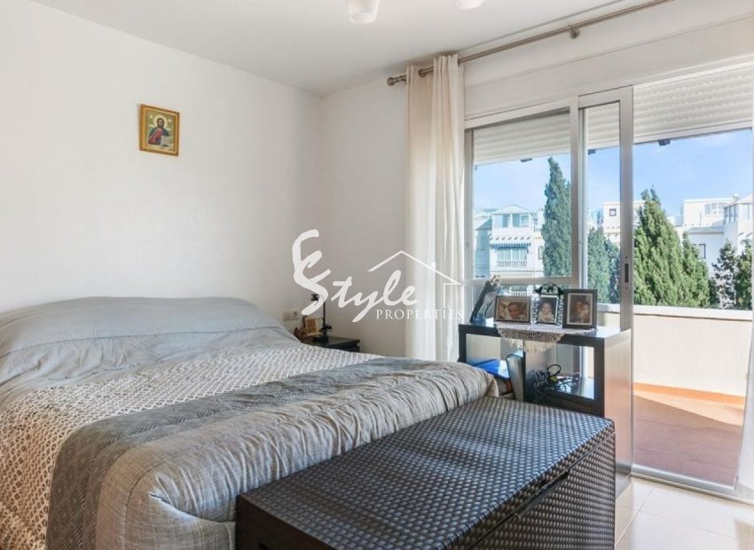 Resale - Villa - Orihuela Costa  - Villamartin