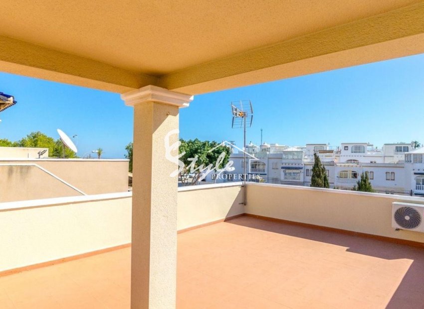 Resale - Villa - Orihuela Costa  - Villamartin