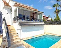 Resale - Villa - Orihuela Costa  - Villamartin