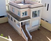 Resale - Villa - Orihuela Costa  - Villamartin
