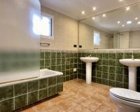 Resale - Villa - Orihuela Costa  - Villamartin