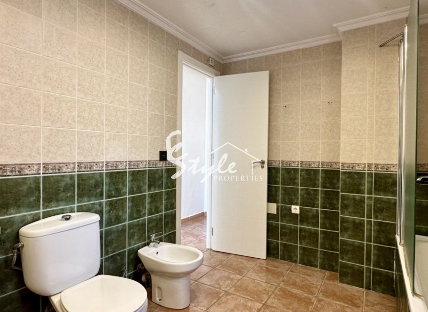 Resale - Villa - Orihuela Costa  - Villamartin