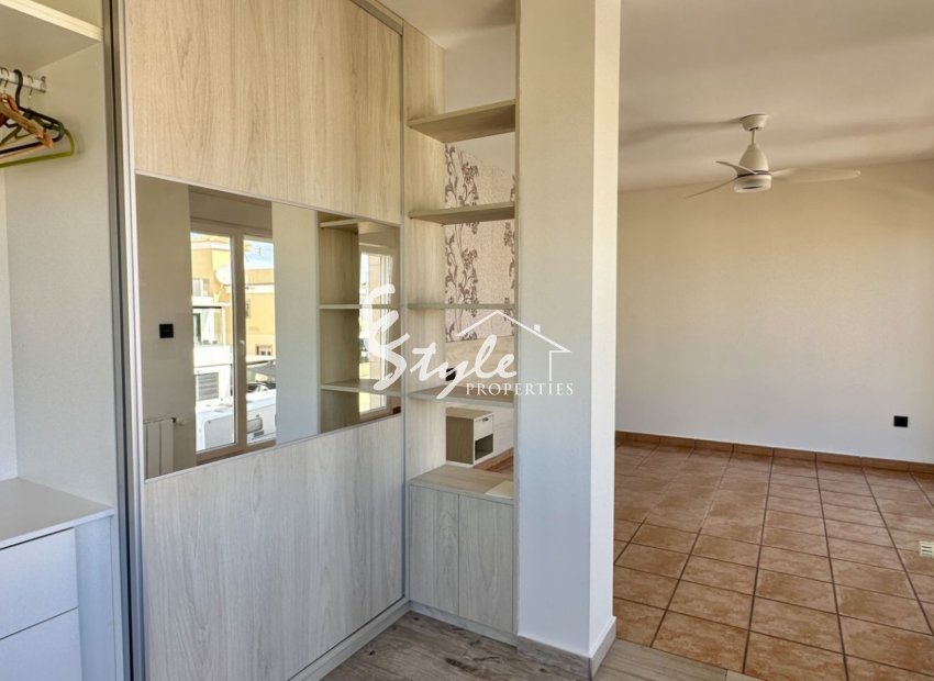 Resale - Villa - Orihuela Costa  - Villamartin