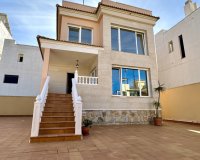 Resale - Villa - Orihuela Costa  - Villamartin