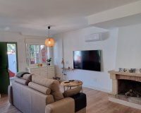 Resale - Villa - Orihuela Costa  - Villamartin