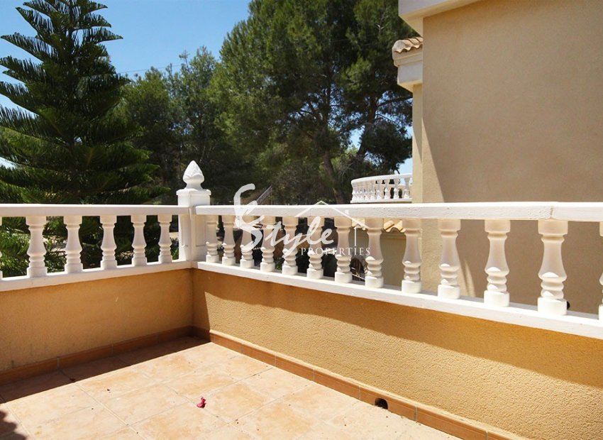 Resale - Villa - Orihuela-Costa - Villamartin
