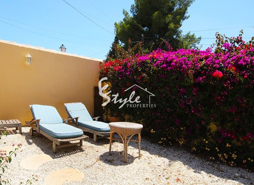 Resale - Villa - Orihuela-Costa - Villamartin