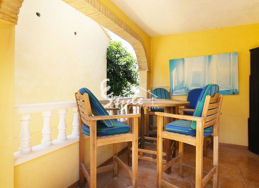 Resale - Villa - Orihuela-Costa - Villamartin