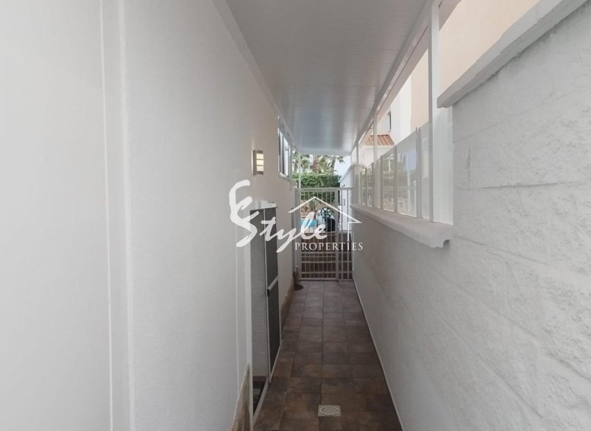 Resale - Villa - Orihuela-Costa - Villamartin