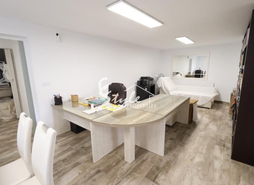 Resale - Villa - Orihuela-Costa - Villamartin