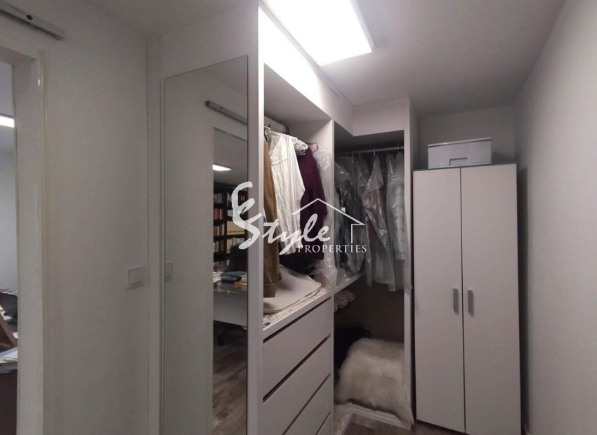 Resale - Villa - Orihuela-Costa - Villamartin